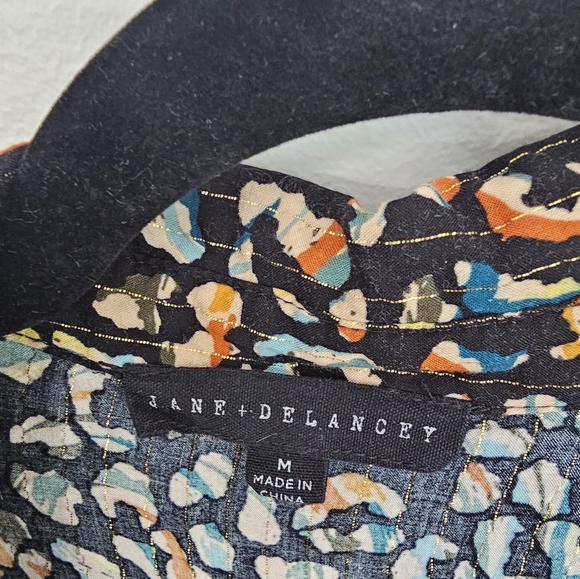 Jane + Delancey Small Blouse - Picture 2 of 3